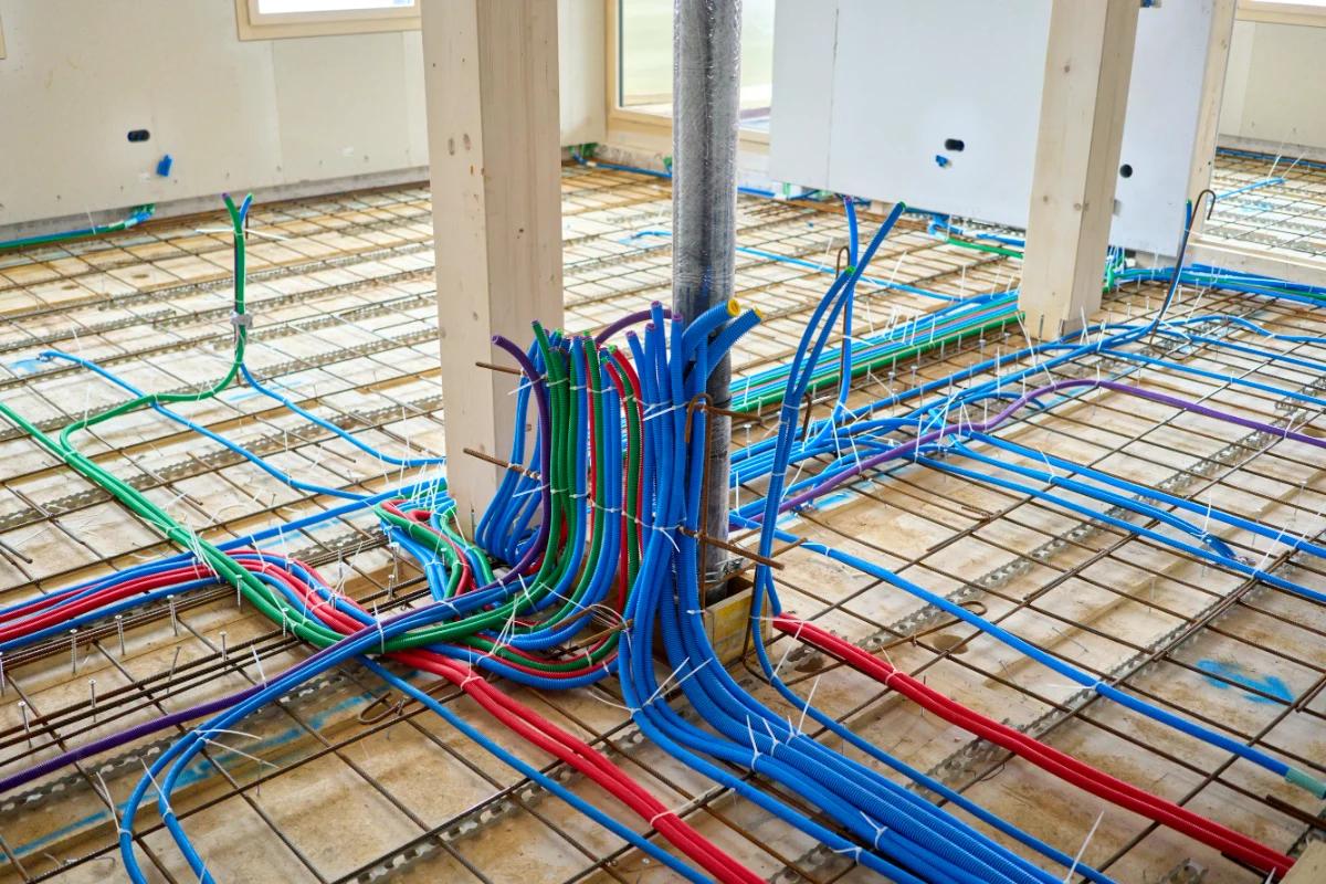 Hersteller von Sanitär- und Elektrosystemen